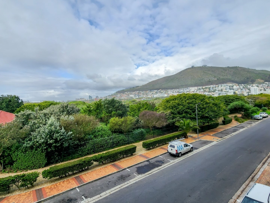 2 Bedroom Property for Sale in Mouille Point Western Cape